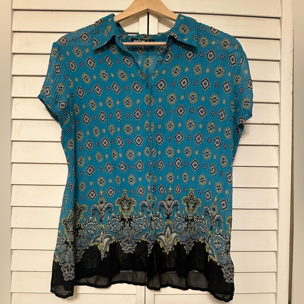 Apt. 9 Teal Short Sleeve Button Front Blouse with Border Print Sz L